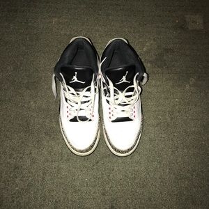 Retro Jordan 3 Inferred